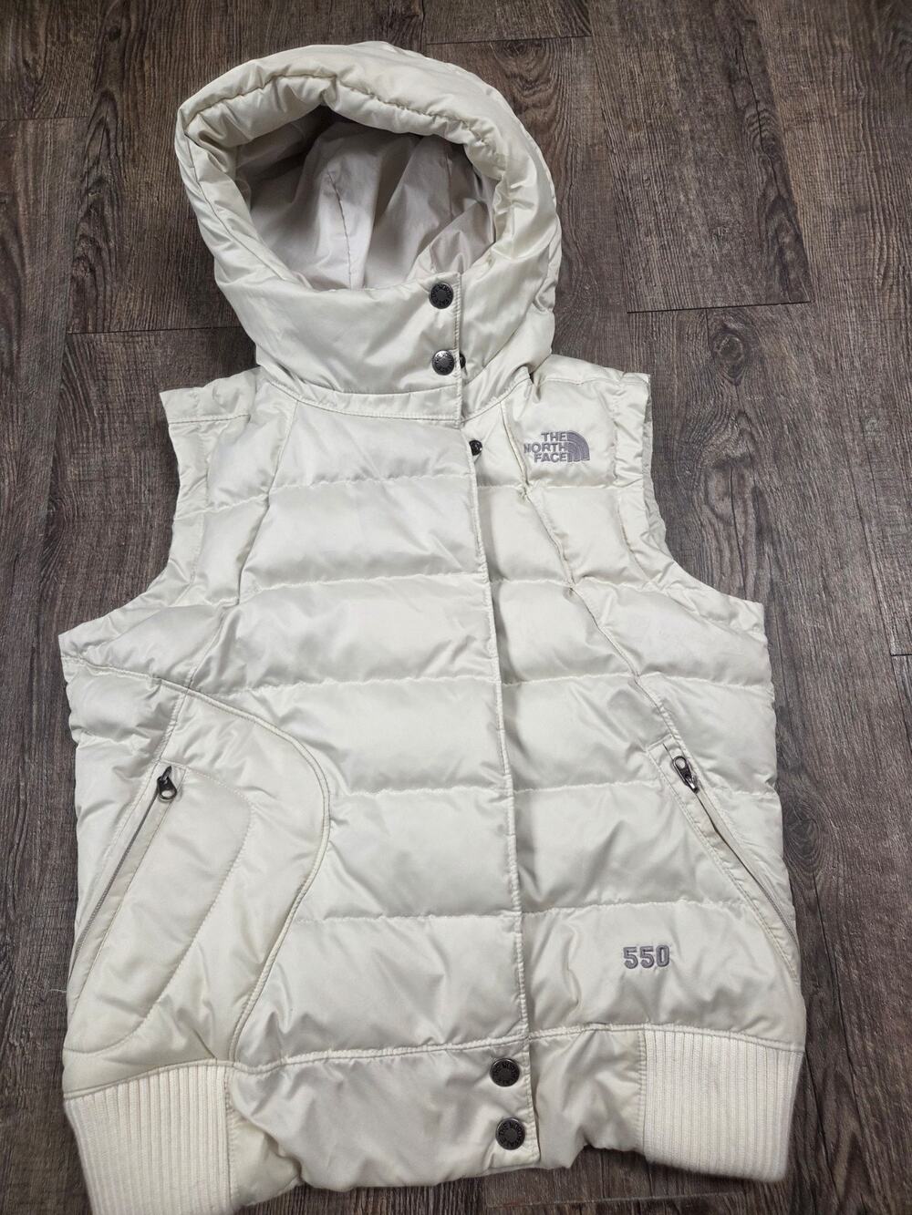 The North Face women's 550-fill down hooded puffer vest Ivory Cream Medium